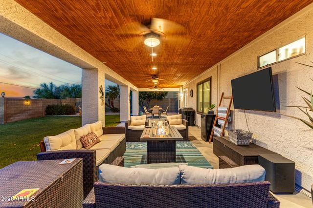 1514 E LE MARCHE Avenue, Phoenix, AZ 85022