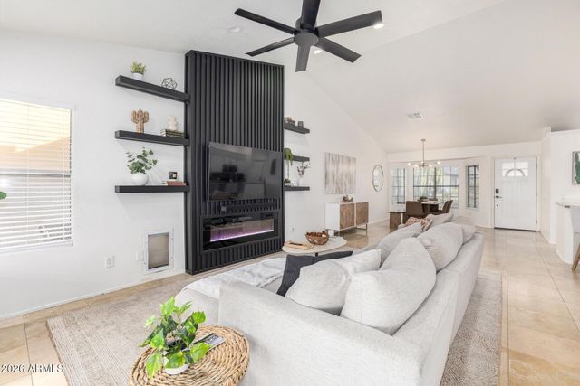 1514 E LE MARCHE Avenue, Phoenix, AZ 85022