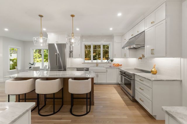 39 Blake Road, Lexington, MA 02420