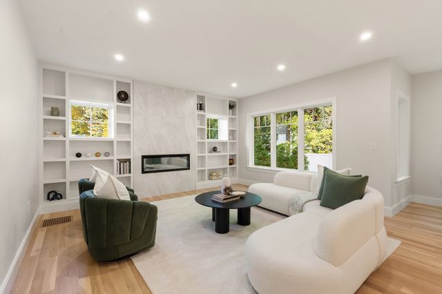39 Blake Road, Lexington, MA 02420