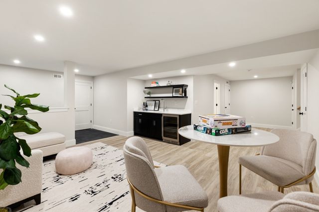 39 Blake Road, Lexington, MA 02420