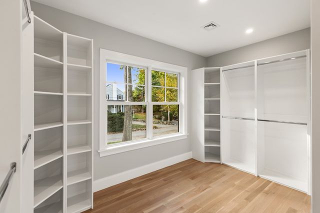 39 Blake Road, Lexington, MA 02420