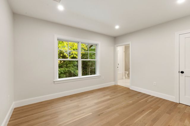 39 Blake Road, Lexington, MA 02420