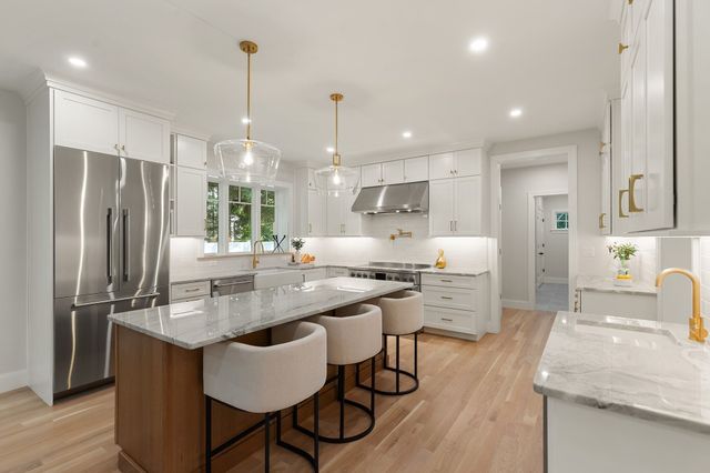 39 Blake Road, Lexington, MA 02420