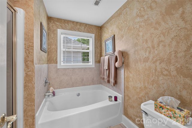 14441 Adair Manor Court, Charlotte, NC 28277