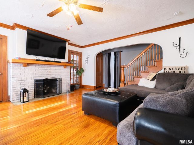 201 E GIFT Avenue, Peoria, IL 61603