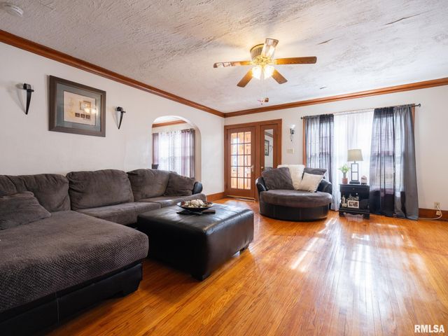 201 E GIFT Avenue, Peoria, IL 61603