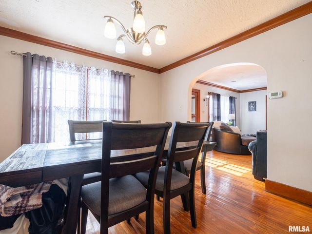 201 E GIFT Avenue, Peoria, IL 61603