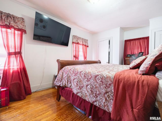 201 E GIFT Avenue, Peoria, IL 61603