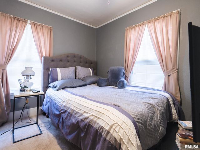 201 E GIFT Avenue, Peoria, IL 61603