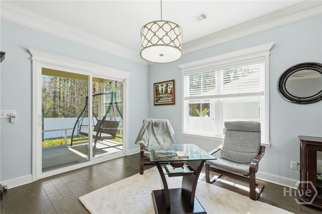 Image 10 of property listing at 122 Tupelo Street, Pooler, GA 31322