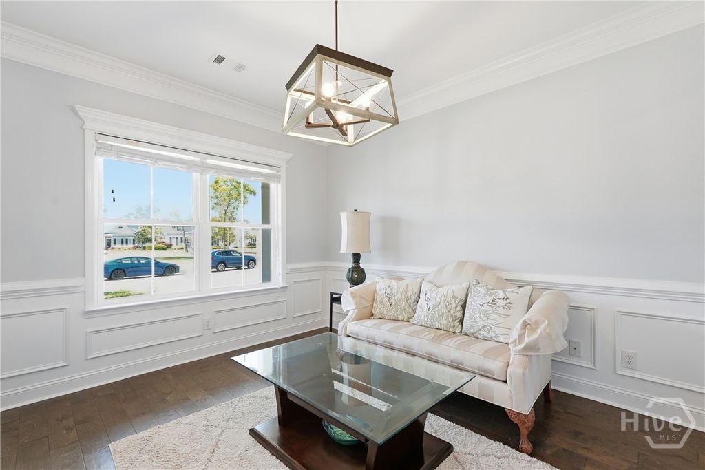 Image 5 of property listing at 122 Tupelo Street, Pooler, GA 31322