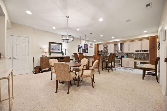 512 W Canterbury Drive, Bronston, KY 42518