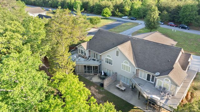 512 W Canterbury Drive, Bronston, KY 42518