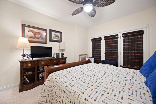 512 W Canterbury Drive, Bronston, KY 42518