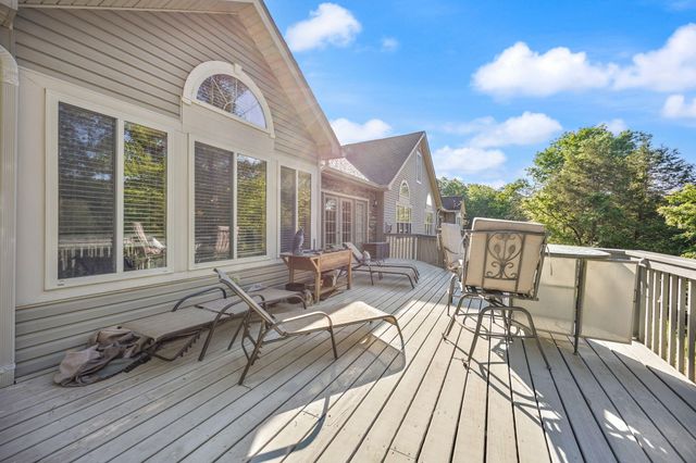 512 W Canterbury Drive, Bronston, KY 42518