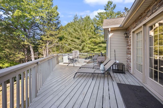 512 W Canterbury Drive, Bronston, KY 42518