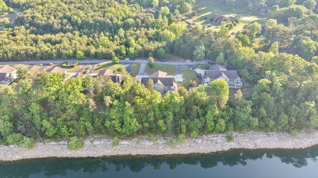 512 W Canterbury Drive, Bronston, KY 42518