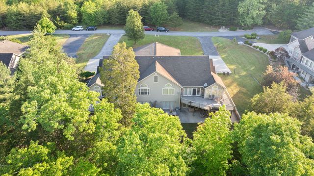 512 W Canterbury Drive, Bronston, KY 42518