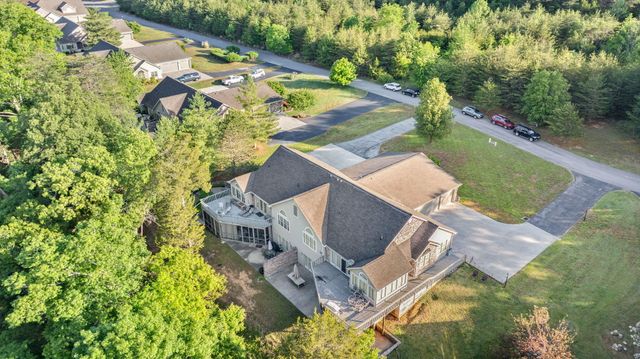 512 W Canterbury Drive, Bronston, KY 42518