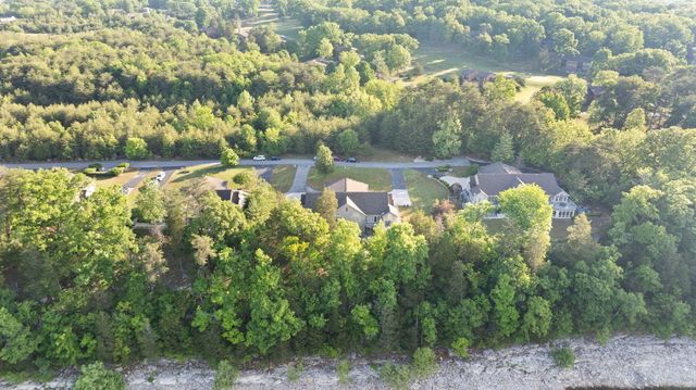 512 W Canterbury Drive, Bronston, KY 42518