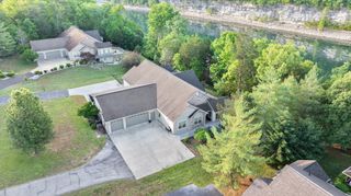512 W Canterbury Drive, Bronston, KY 42518