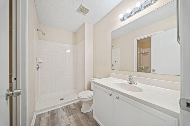 2633 Wallcrest Boulevard, Columbus, OH 43231