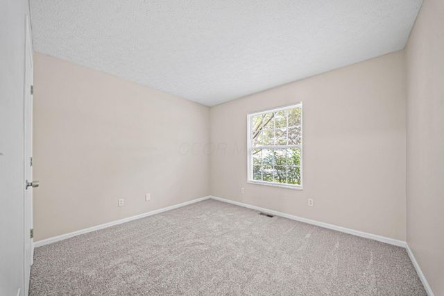 2633 Wallcrest Boulevard, Columbus, OH 43231