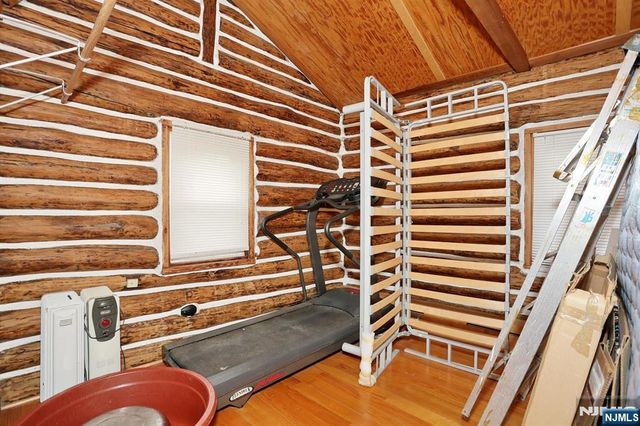 10 Echo Lane, West Milford, NJ 07480