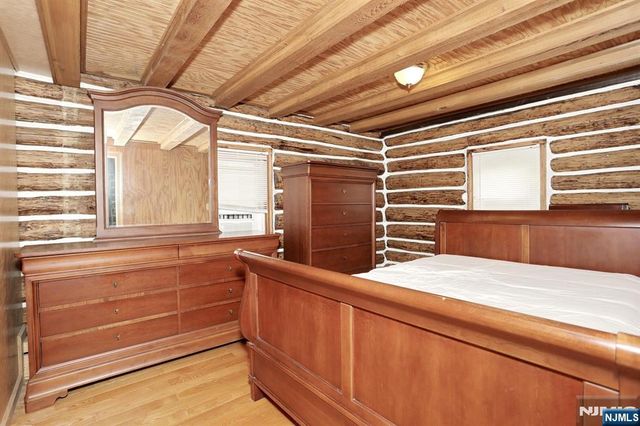 10 Echo Lane, West Milford, NJ 07480