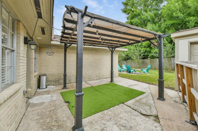11314 Sageview Drive, Houston, TX 77089