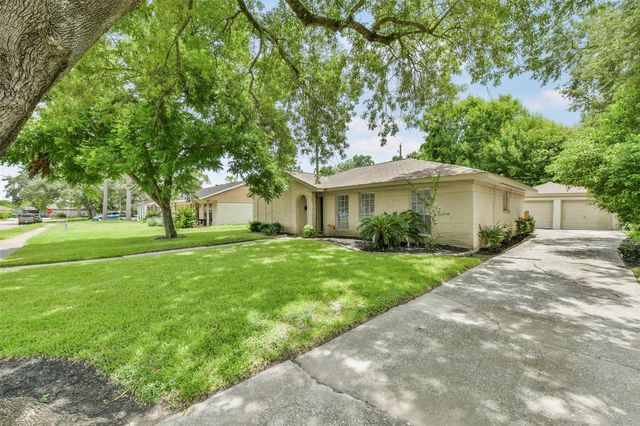 11314 Sageview Drive, Houston, TX 77089