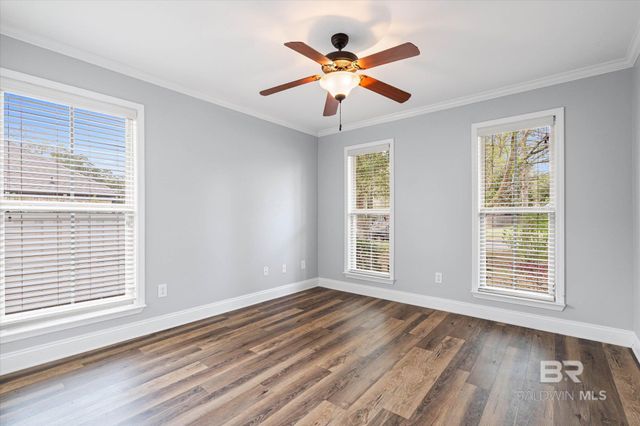 704 Edinburgh Avenue, Foley, AL 36535