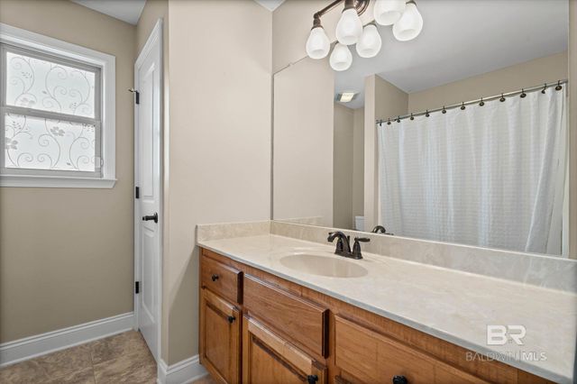 704 Edinburgh Avenue, Foley, AL 36535