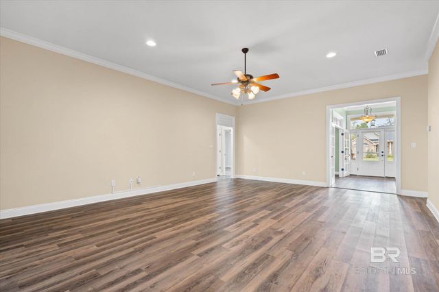 704 Edinburgh Avenue, Foley, AL 36535