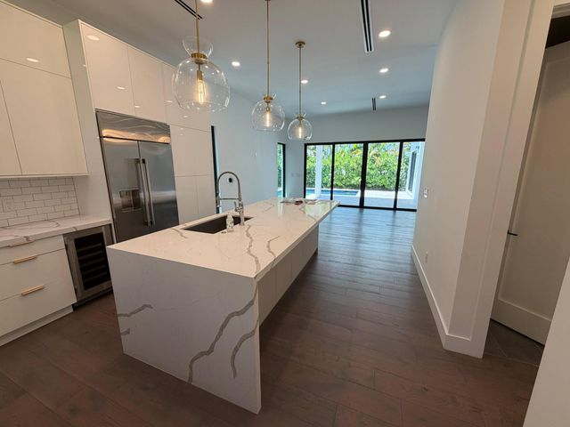 120 Summa Street, West Palm Beach, FL 33405