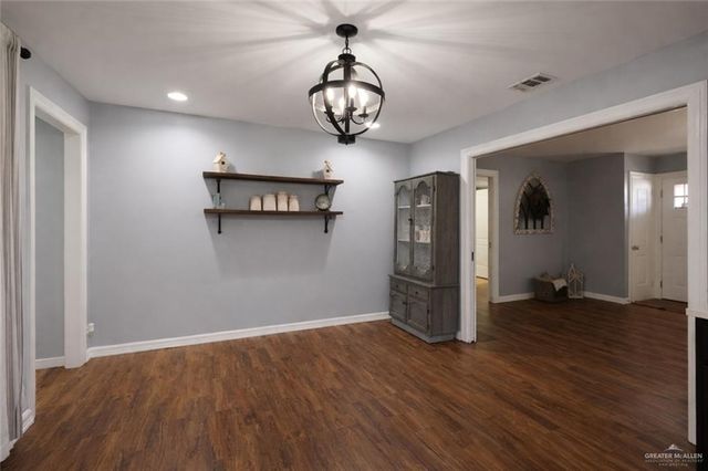 703 S Border Avenue, Weslaco, TX 78596