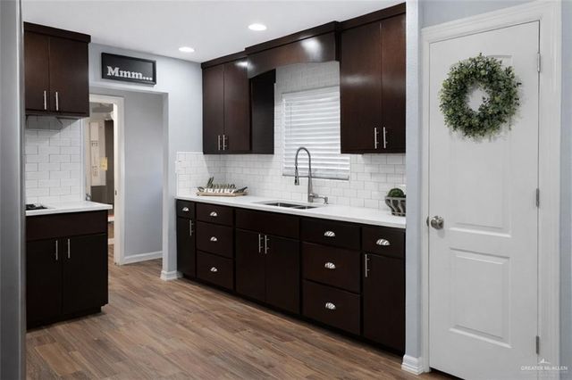 703 S Border Avenue, Weslaco, TX 78596