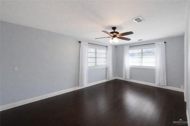 703 S Border Avenue, Weslaco, TX 78596