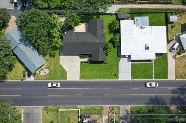 703 S Border Avenue, Weslaco, TX 78596