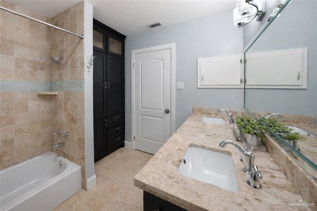 703 S Border Avenue, Weslaco, TX 78596