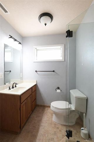 703 S Border Avenue, Weslaco, TX 78596