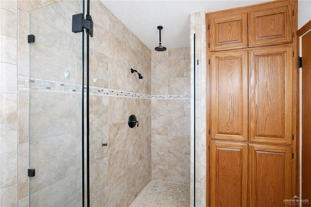 703 S Border Avenue, Weslaco, TX 78596