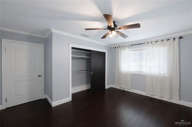 703 S Border Avenue, Weslaco, TX 78596