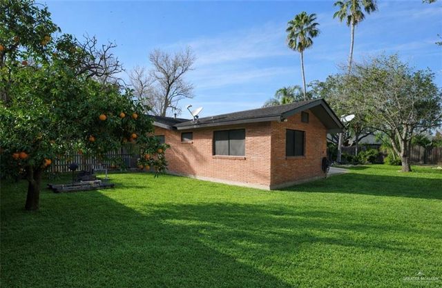 703 S Border Avenue, Weslaco, TX 78596