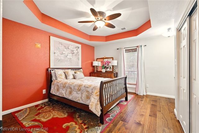 1524 Bunker Hill Court, Van Buren, AR 72956