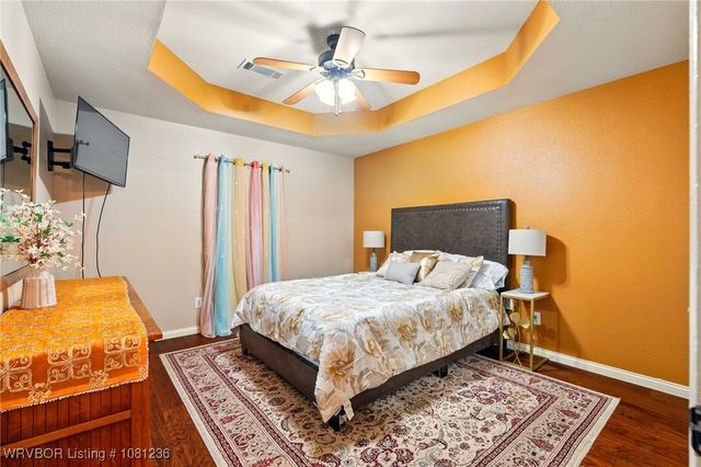 1524 Bunker Hill Court, Van Buren, AR 72956
