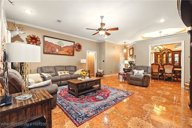 1524 Bunker Hill Court, Van Buren, AR 72956