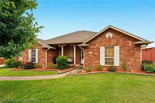 1524 Bunker Hill Court, Van Buren, AR 72956