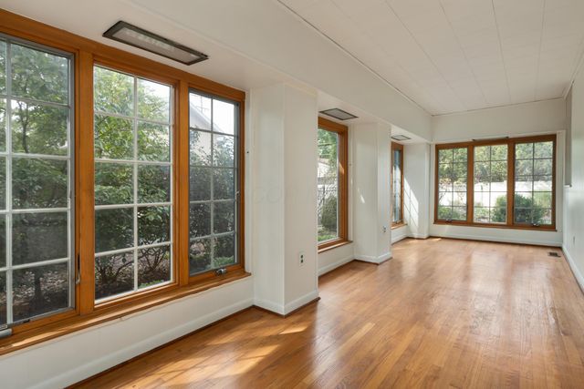 320 E Longview Avenue, Columbus, OH 43202